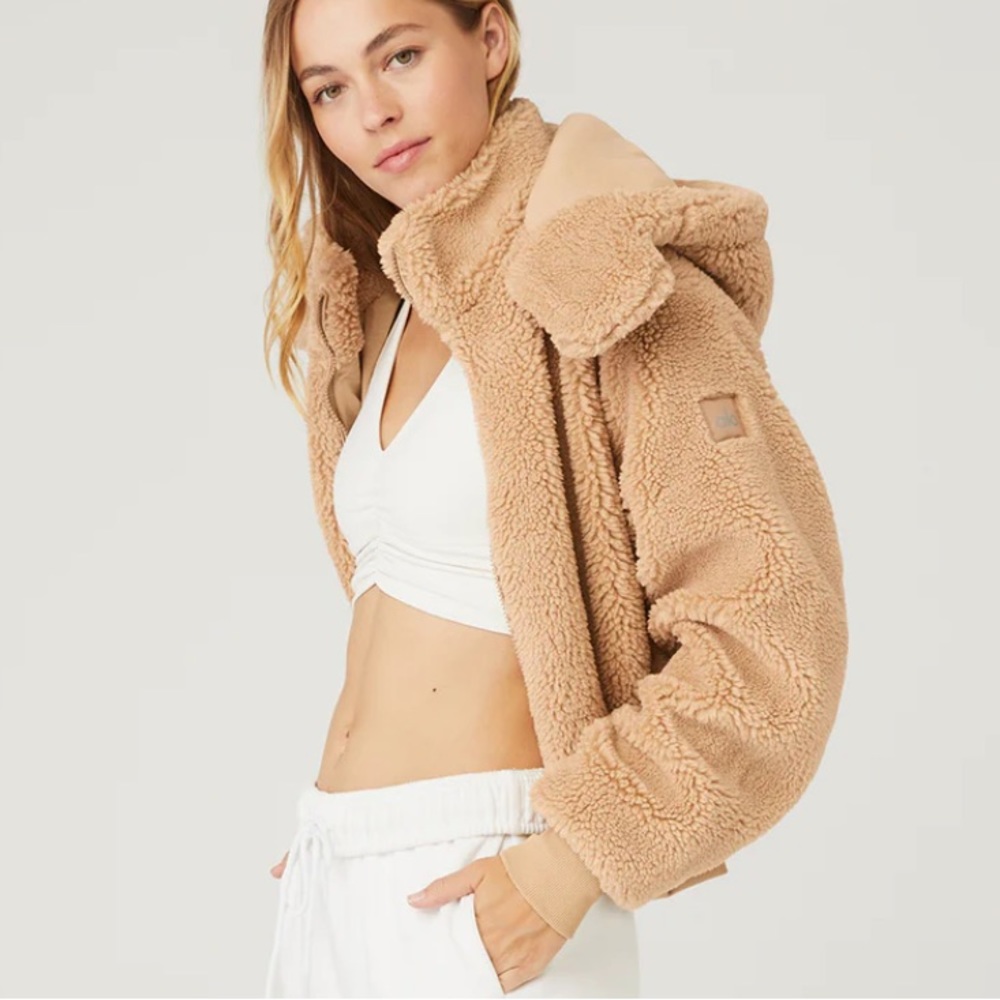 Alo Foxy Sherpa Jacket XS color - Camel